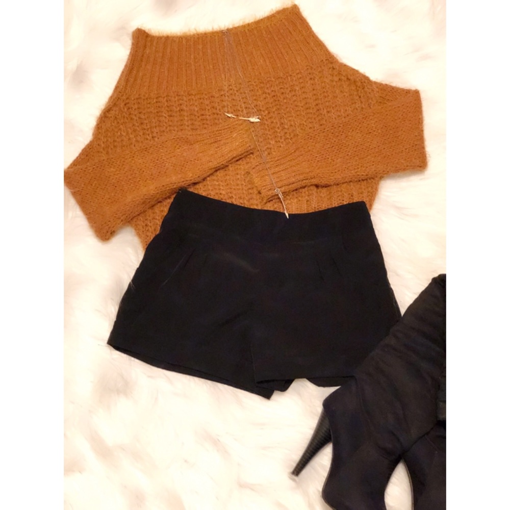 Ali & Kris Black Shorts